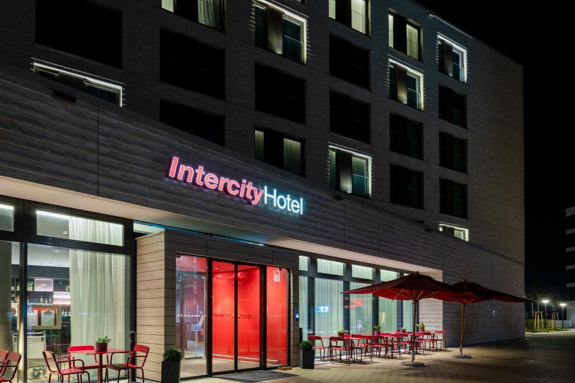 Intercityhotel ハイデルベルク エクステリア 写真